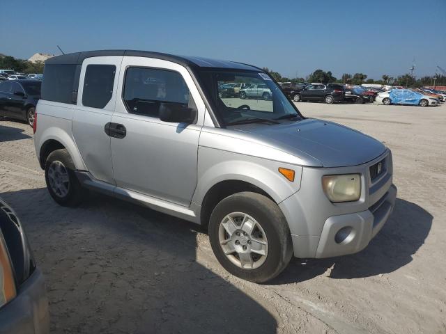 5J6YH18366L002238 - 2006 HONDA ELEMENT LX SILVER photo 4