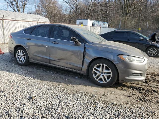 1FA6P0HD8E5366057 - 2014 FORD FUSION SE GRAY photo 4