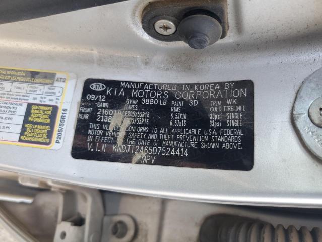 KNDJT2A65D7524414 - 2013 KIA SOUL + SILVER photo 12