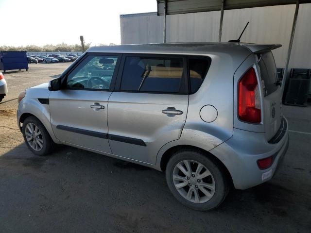 KNDJT2A65D7524414 - 2013 KIA SOUL + SILVER photo 2