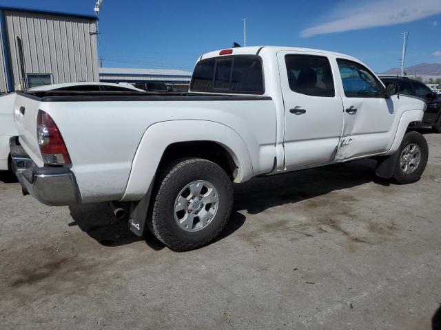 3TMMU4FN0FM084956 - 2015 TOYOTA TACOMA DOUBLE CAB LONG BED WHITE photo 3