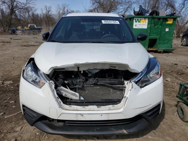 3N1CP5CU9JL535159 - 2018 NISSAN KICKS S WHITE photo 5