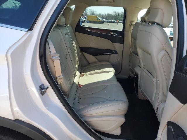 5LMCJ2C97KUL25295 - 2019 LINCOLN MKC SELECT Սպիտակ լուսանկար 10