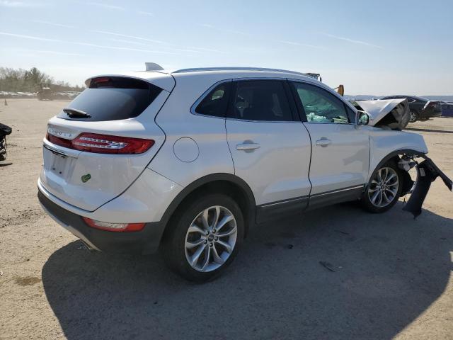 5LMCJ2C97KUL25295 - 2019 LINCOLN MKC SELECT WHITE photo 3