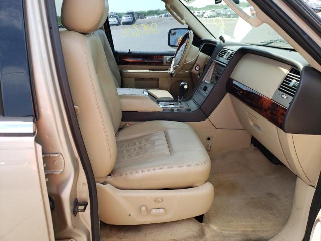 5LMFU27576LJ11835 - 2006 LINCOLN NAVIGATOR 金色 照片 5