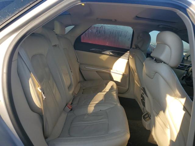 3LN6L2G95FR606397 - 2015 LINCOLN MKZ SILVER photo 10