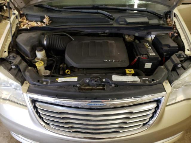 2A4RR8DG8BR605633 - 2011 CHRYSLER TOWN & COU TOURING L GOLD photo 12