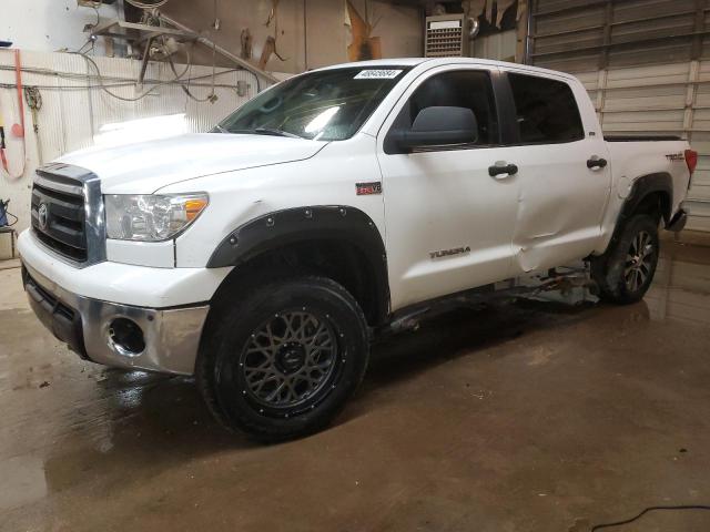 5TFDW5F11BX192035 - 2011 TOYOTA TUNDRA CREWMAX SR5 WHITE photo 1