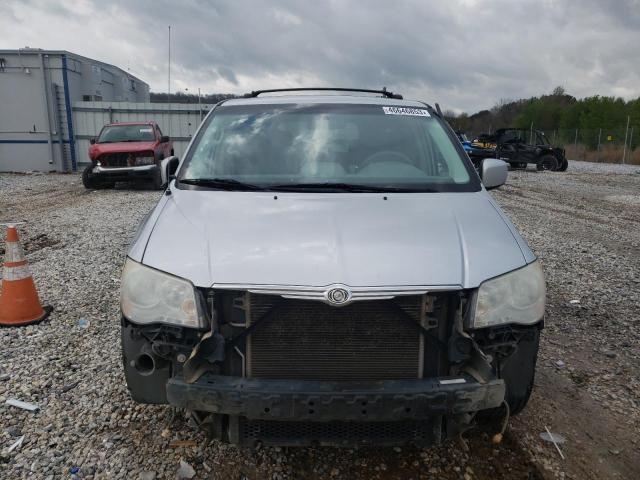 2A4RR5D17AR103365 - 2010 CHRYSLER TOWN & COU TOURING 银色 照片 5