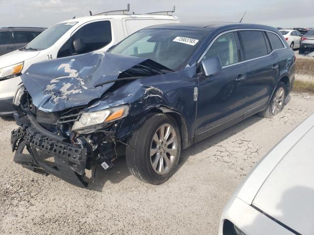 2LMHJ5FK3JBL01111 - 2018 LINCOLN MKT BLUE photo 1