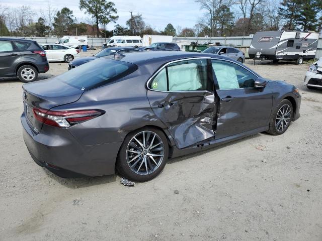 4T1F31AK8PU620133 - 2023 TOYOTA CAMRY XLE GRAY photo 3