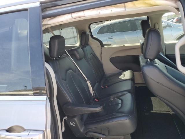 2C4RC1BG1HR660595 - 2017 CHRYSLER PACIFICA TOURING L SILVER photo 11