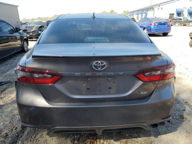 4T1G11AK1NU655331 - 2022 TOYOTA CAMRY SE GRAY photo 6