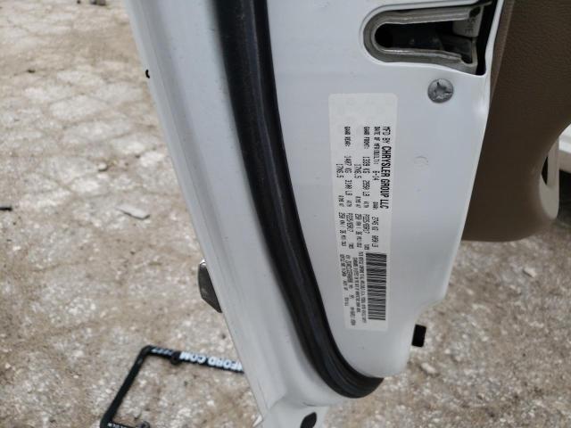 2C4RC1CG3ER460988 - 2014 CHRYSLER TOWN & COU TOURING L WHITE photo 13