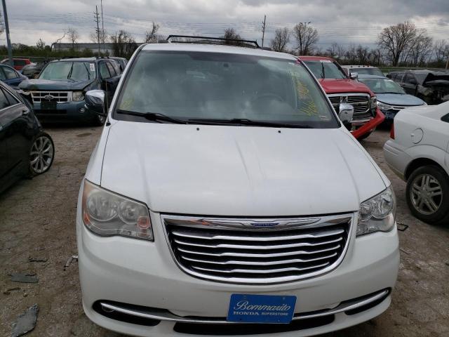 2C4RC1CG3ER460988 - 2014 CHRYSLER TOWN & COU TOURING L WHITE photo 5