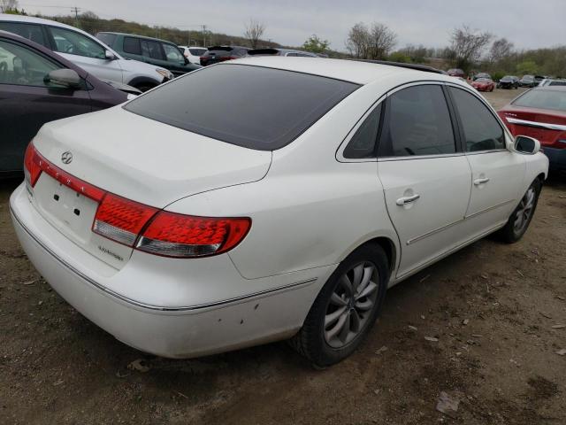 KMHFC46F17A176219 - 2007 HYUNDAI AZERA SE WHITE photo 3