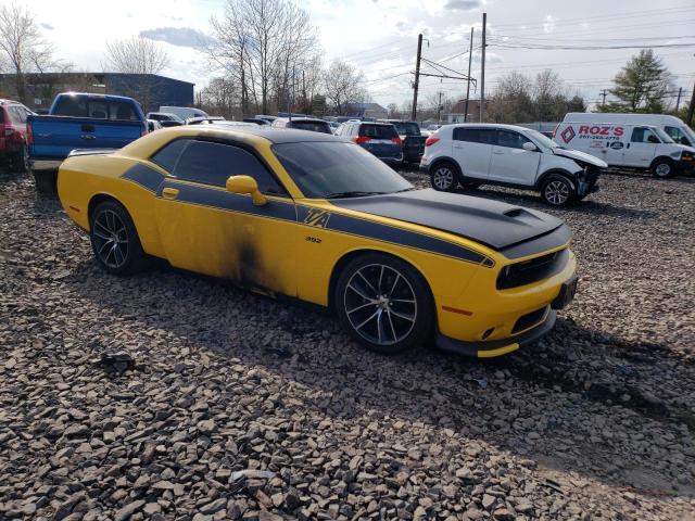 2C3CDZFJ7KH508751 - 2019 DODGE CHALLENGER R/T SCAT PACK YELLOW photo 4