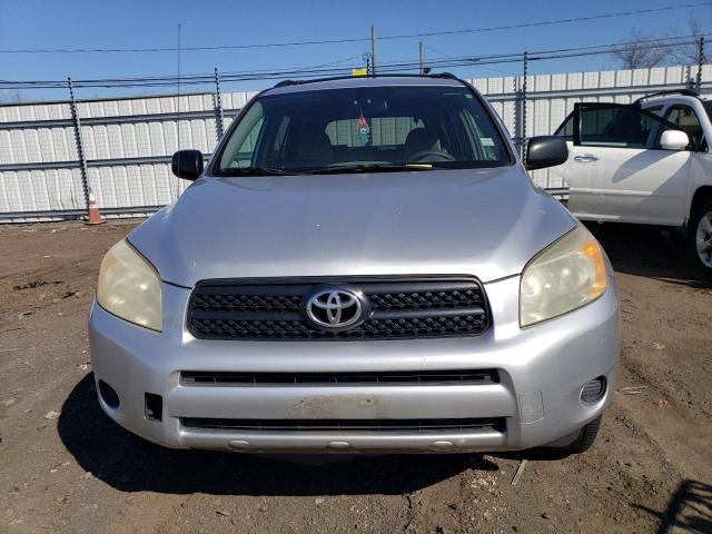 JTMBD33VX66003158 - 2006 TOYOTA RAV4 SILVER photo 5