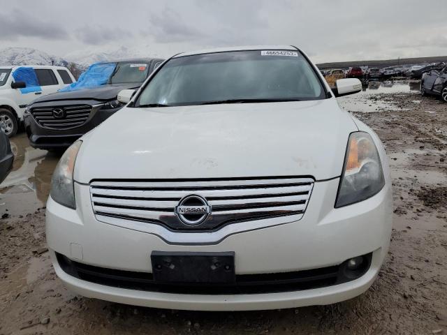 1N4BL21E08N461225 - 2008 NISSAN ALTIMA 3.5SE WHITE photo 5