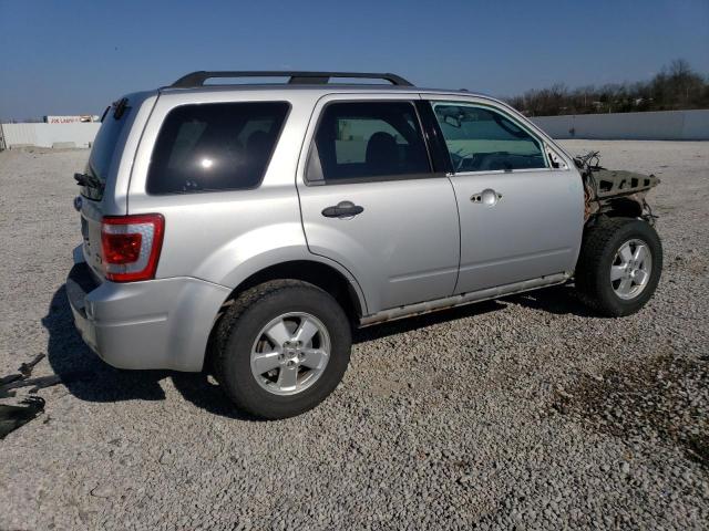 1FMCU9DG8CKA29585 - 2012 FORD ESCAPE XLT SILVER photo 3