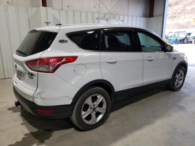 1FMCU9G9XGUC16608 - 2016 FORD ESCAPE SE WHITE photo 3