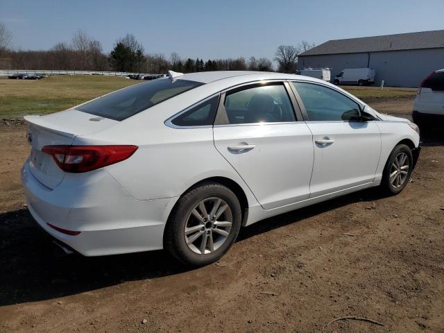 5NPE24AF1FH009537 - 2015 HYUNDAI SONATA SE WHITE photo 3