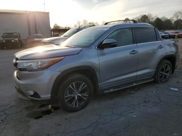 5TDKKRFH3GS146033 - 2016 TOYOTA HIGHLANDER XLE SILVER photo 1