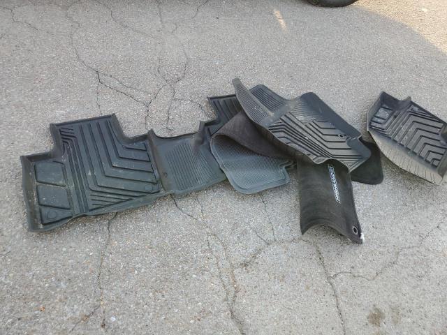 5TDKKRFH3GS146033 - 2016 TOYOTA HIGHLANDER XLE SILVER photo 12