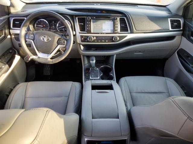 5TDKKRFH3GS146033 - 2016 TOYOTA HIGHLANDER XLE SILVER photo 8