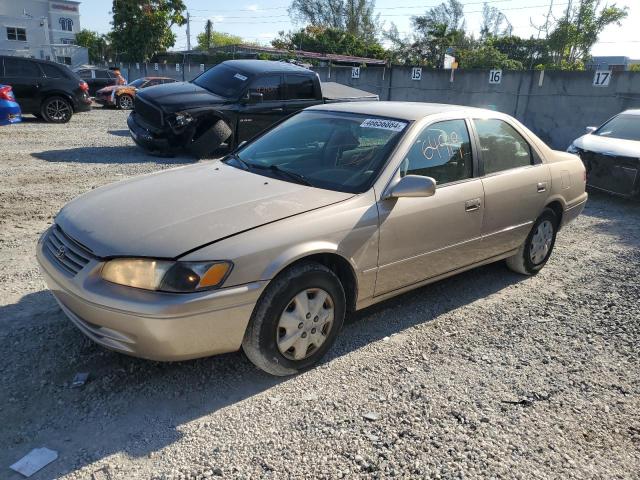 4T1BG22K4WU853125 - 1998 TOYOTA CAMRY CE TAN photo 1