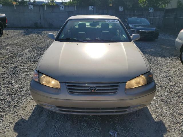 4T1BG22K4WU853125 - 1998 TOYOTA CAMRY CE TAN photo 5