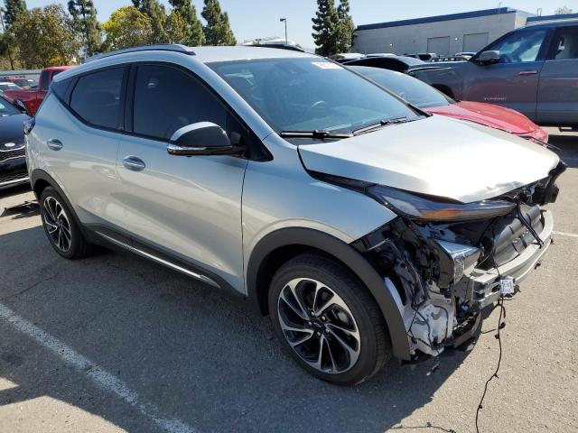 1G1FZ6S05P4123725 - 2023 CHEVROLET BOLT EUV PREMIER SILVER photo 4