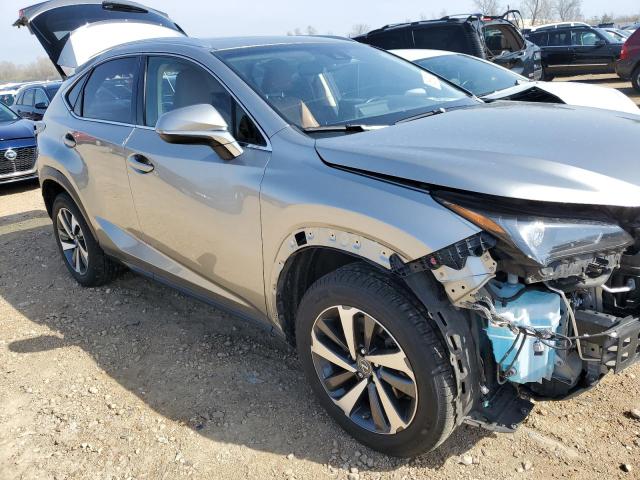 JTJBARBZ3J2155196 - 2018 LEXUS NX 300 BASE ნაცრისფერი ფოტო 4
