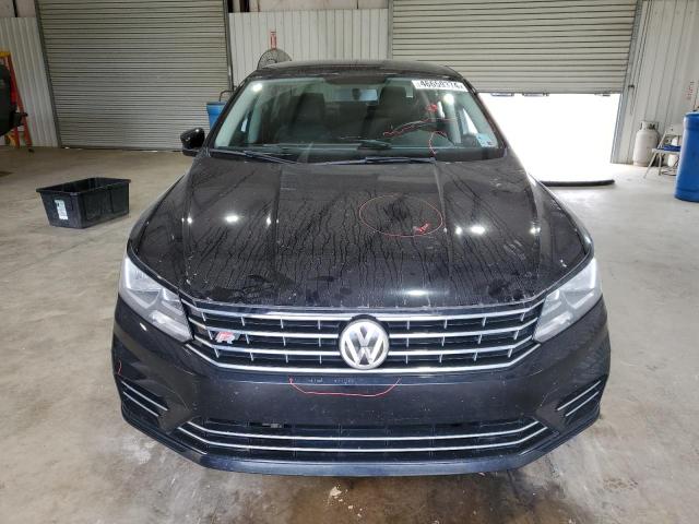 1VWDT7A32HC058399 - 2017 VOLKSWAGEN PASSAT R-LINE Schwarz Foto 5