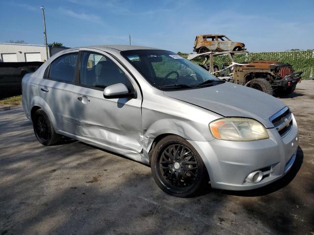 KL1TG56EX9B388274 - 2009 CHEVROLET AVEO LT SILVER photo 4