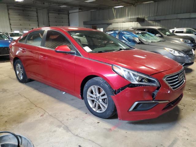 5NPE24AF1HH594901 - 2017 HYUNDAI SONATA SE RED photo 4