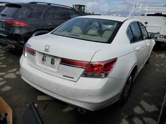 1HGCP2F65BA142634 - 2011 HONDA ACCORD SE WHITE photo 3