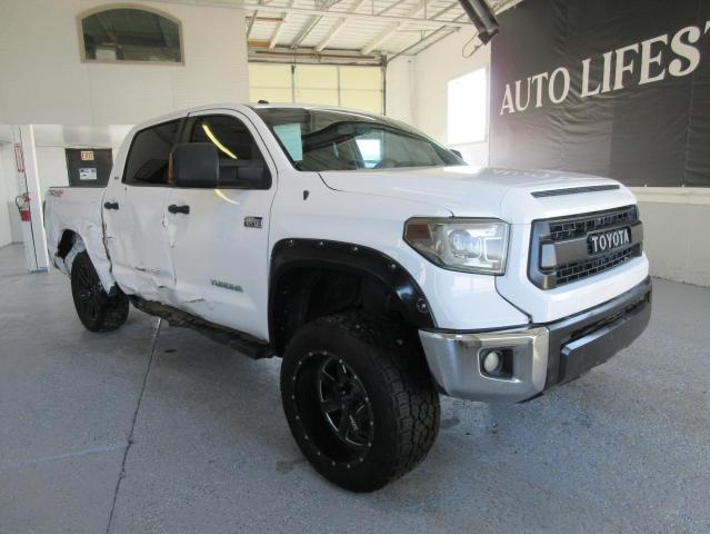 2015 TOYOTA TUNDRA CREWMAX SR5, 