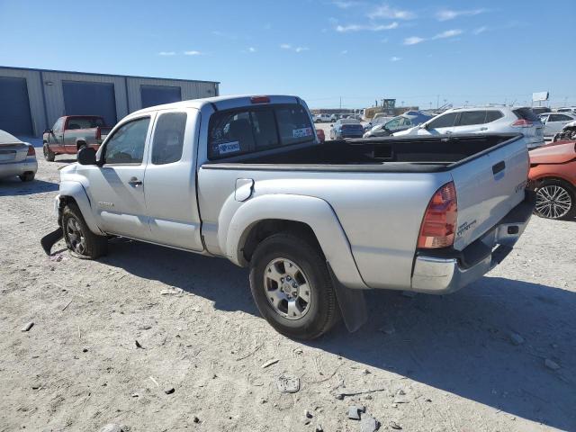 5TETU62N78Z551146 - 2008 TOYOTA TACOMA PRERUNNER ACCESS CAB SILVER photo 2