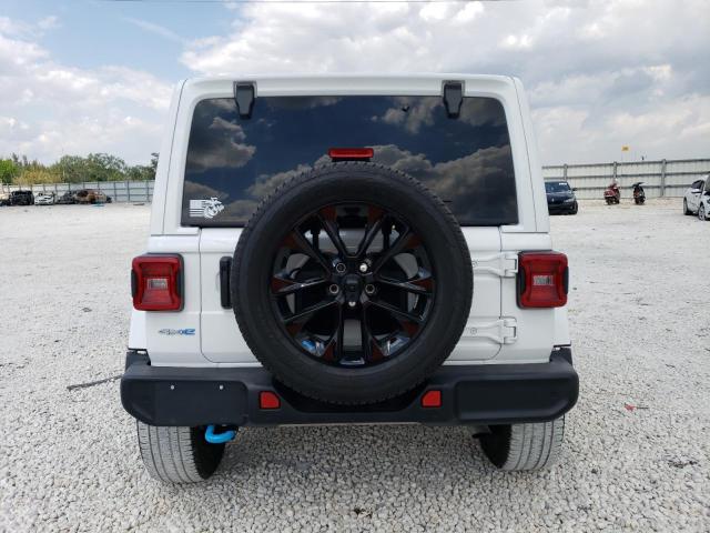 1C4JJXP67NW212371 - 2022 JEEP WRANGLER U SAHARA 4XE WHITE photo 6