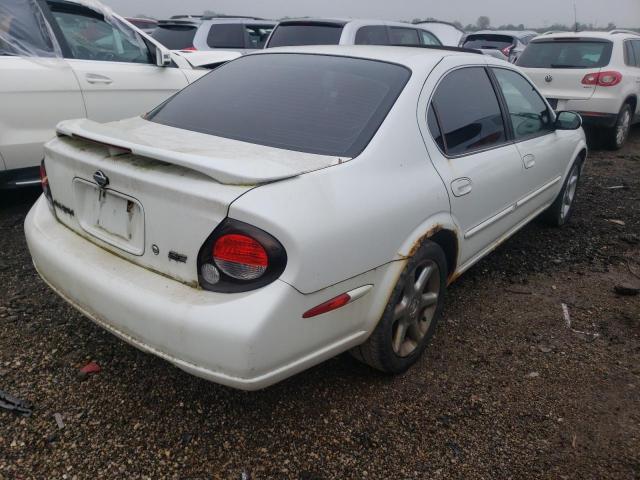 JN1CA31D5YT547680 - 2000 NISSAN MAXIMA GLE WHITE photo 4