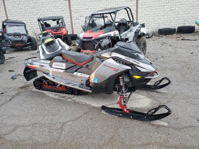 2BPSUMPR9PV000160 - 2023 SKI DOO RENEGADE GRAY photo 1