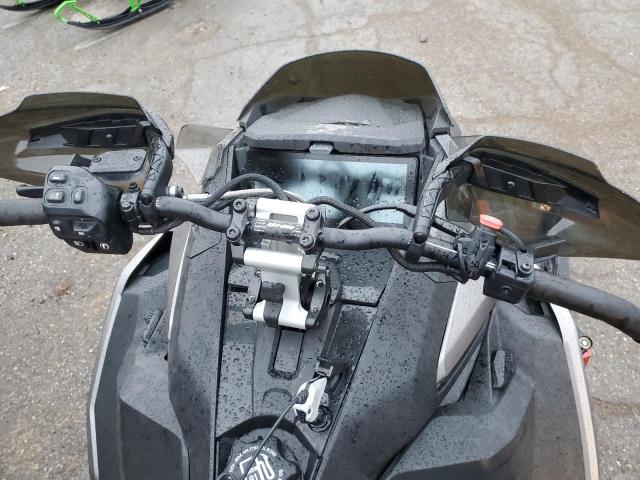 2BPSUMPR9PV000160 - 2023 SKI DOO RENEGADE GRAY photo 9