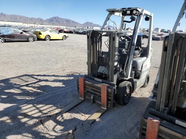 CP1F29W2886 - 2013 NISSAN CF40LP GRAY photo 2