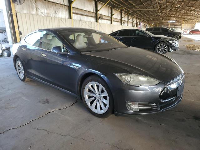 5YJSA1E11GF134752 - 2016 TESLA MODEL S ნაცრისფერი ფოტო 4