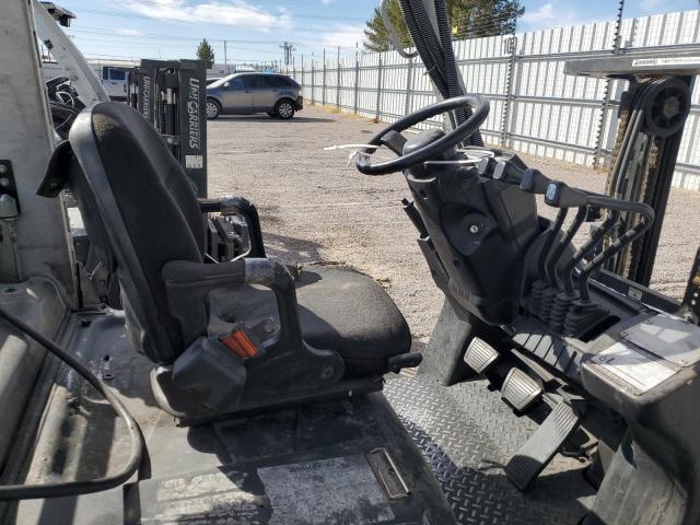 CP1F29W2640 - 2013 NISSAN CF40LP GRAY photo 5