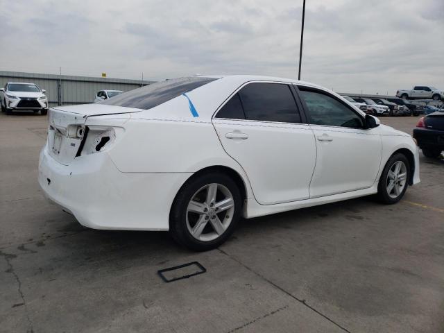 4T1BF1FK0DU723122 - 2013 TOYOTA CAMRY L WHITE photo 3