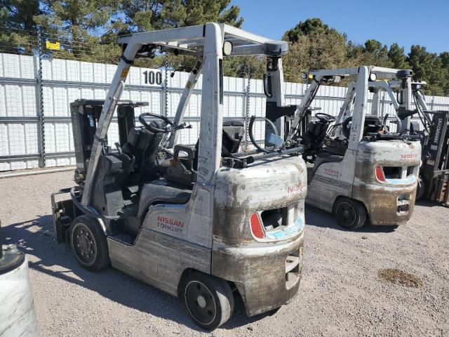 CP1F29W2843 - 2013 NISSAN CF40LP GRAY photo 3