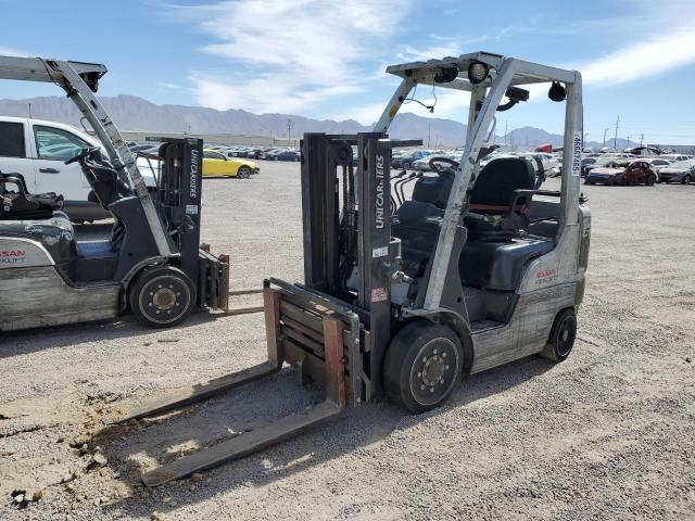 CP1F29W2858 - 2013 NISSAN CF40LP GRAY photo 2