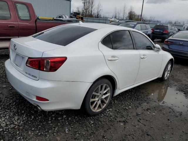 JTHCF5C27B5045169 - 2011 LEXUS IS 250 WHITE photo 3